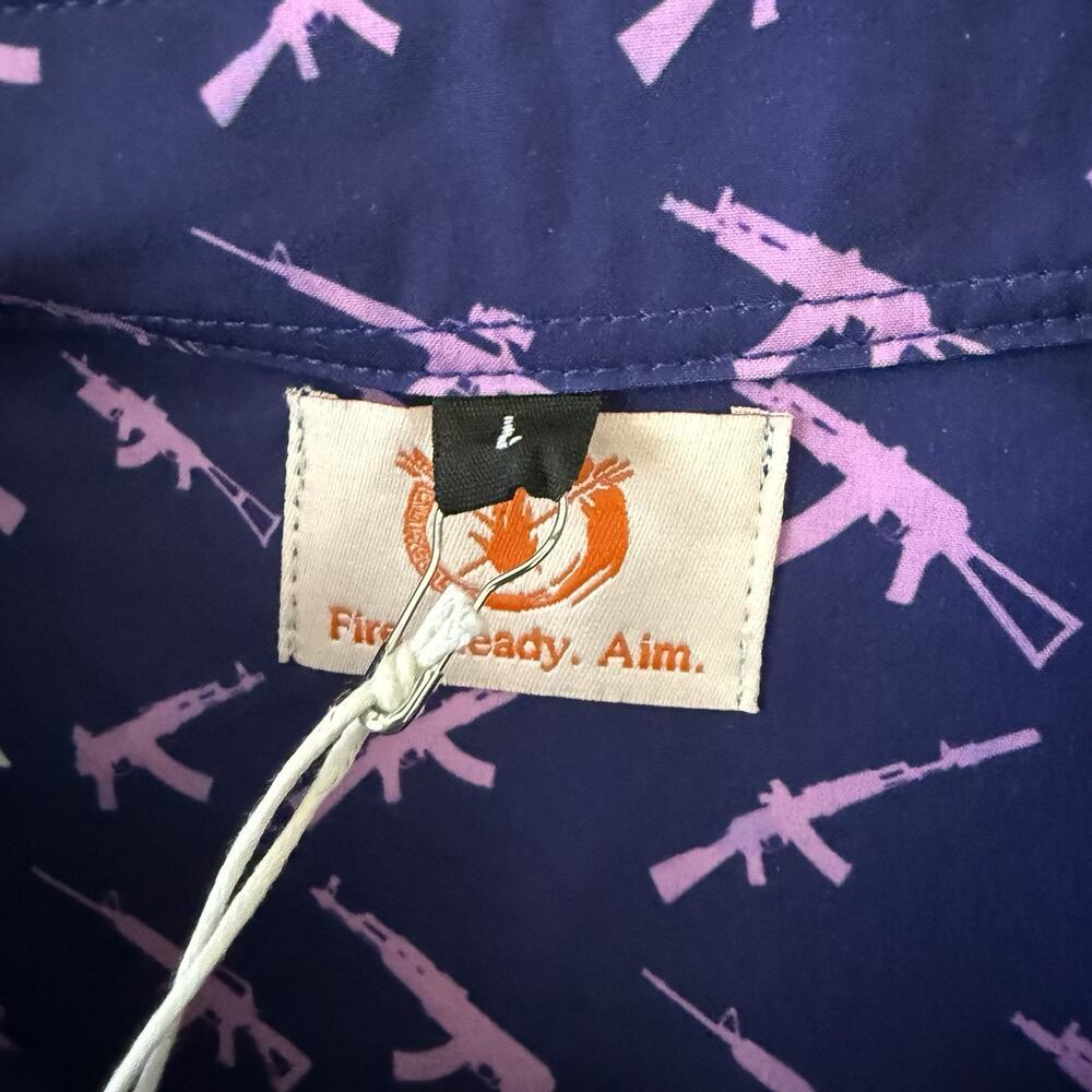 Fire Ready Aim Button-Up Shirt Mens Large Purple Short Sleeve Rifle Print Flag - Picture 5 of 8